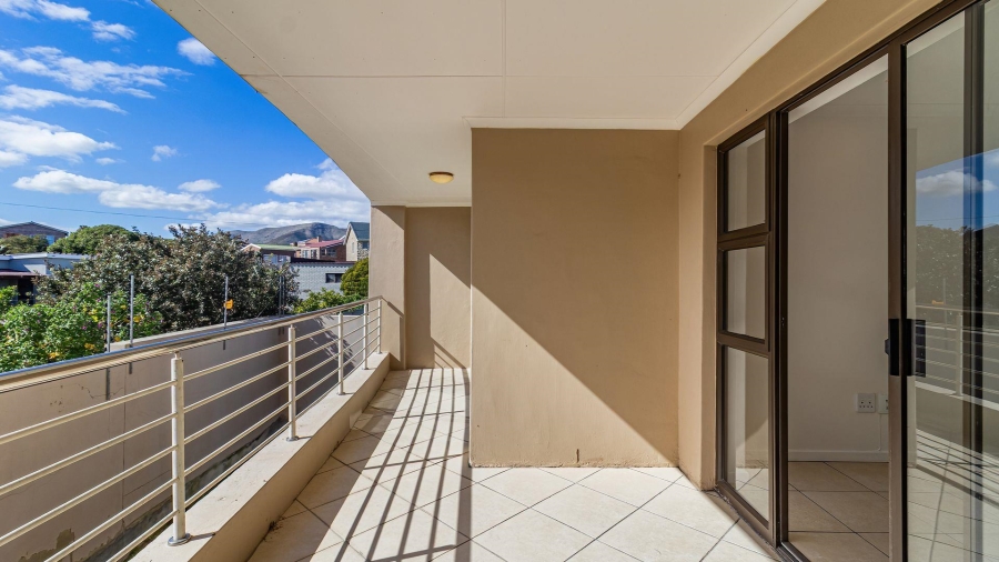 2 Bedroom Property for Sale in De Kelders Western Cape